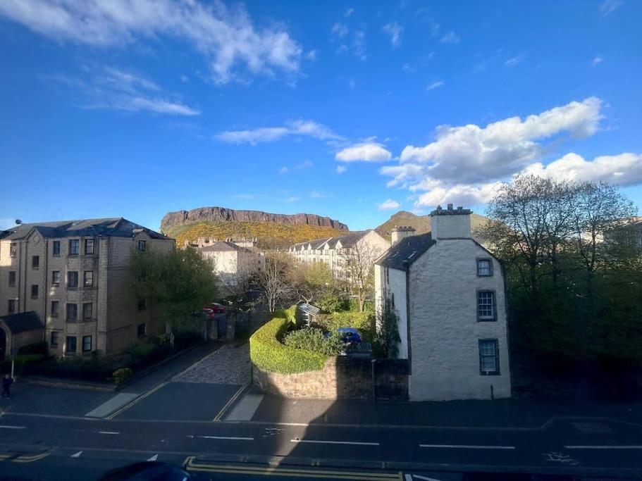 Edinburghs Arthurs Seat View Édimbourg